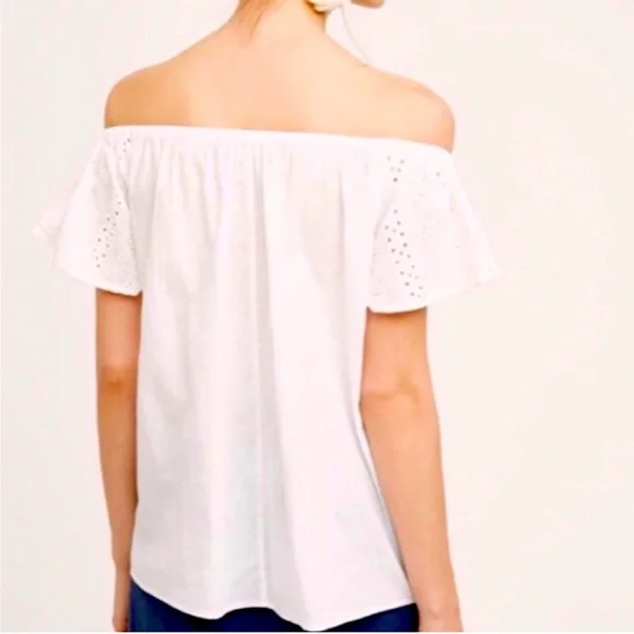 eri + ali Off-the-Shoulder Eyelet Top - Picture 3 of 7